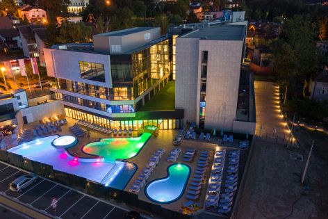 НОВА ГОДИНА 2027 ВЪВ ВЪРНЯЧКА БАНЯ - TONANTI HOTEL & SPA 4+*